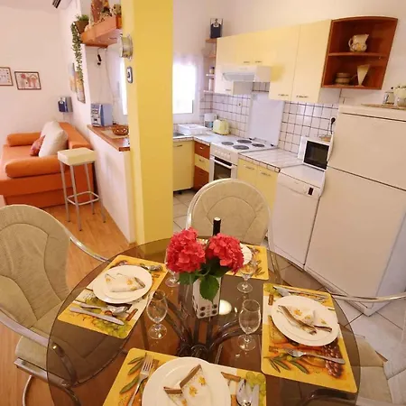 In Ist/insel 6358 Apartman